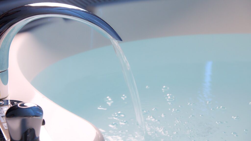 【美人の湯・長寿の湯】天然温泉を再現！「ラカームの湯」